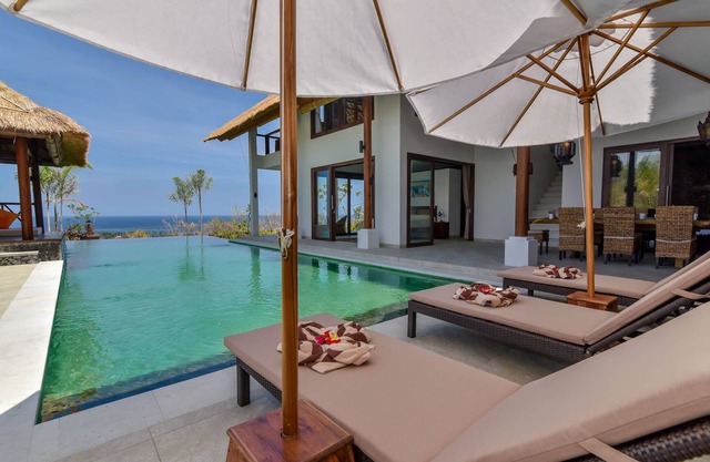 Villa Lakshmi - Amazing 180-Degree Sea View Villa