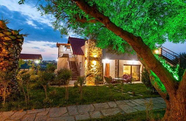 Villa Laskari With Sea View