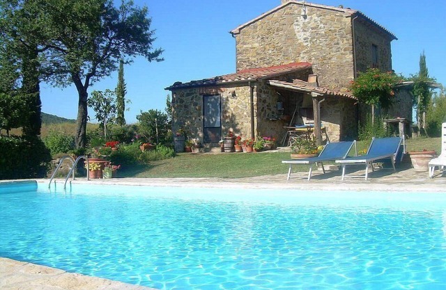Villa Lavanda Grande: A welcoming two-story age-old farm house surrounded by the greenery.