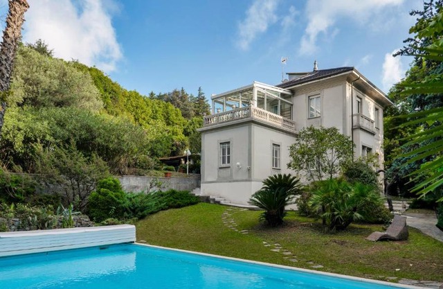 VILLA LIBERTY ALBISOLA 6&2, Emma Villas