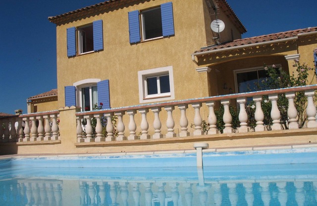 Villa located 35mn from the sea(Fréjus,Ste Maxime) gorges du Verdon(lac SteCroix)