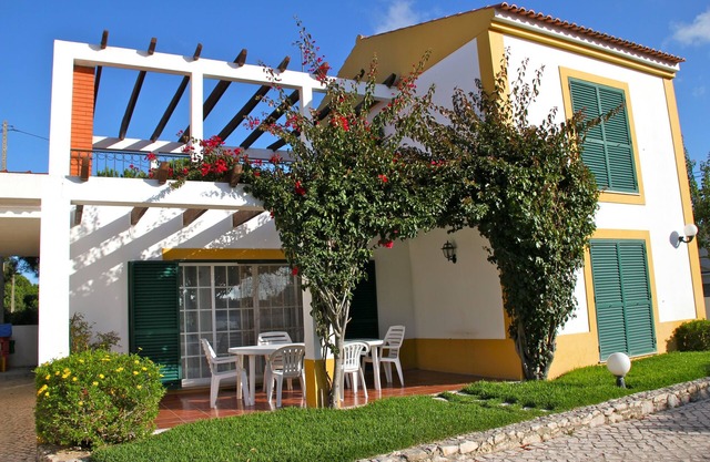 Villa located in the last condo before arriving the beach of Meco