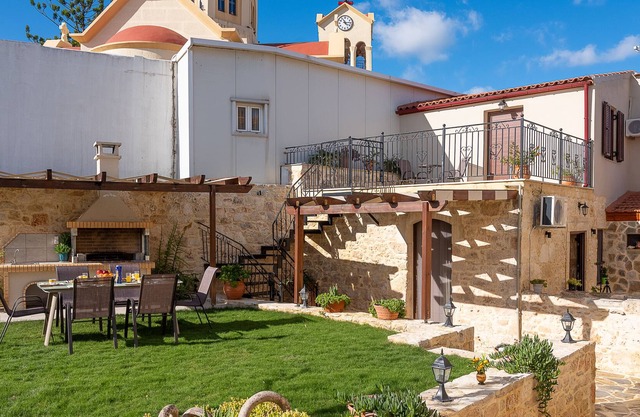Villa Lucas with Private Pool