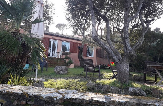 Villa Luce with panoramic views and garden