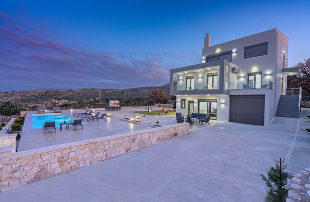 Villa MareMonte with private swimming pool , tennis , soccer , basketball courts