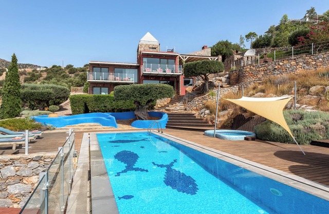 Villa Meraki, private pool, Cretan garden, sea views, 10 min drive from beach