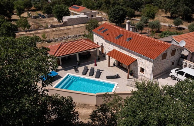 Villa Miandri with heated pool