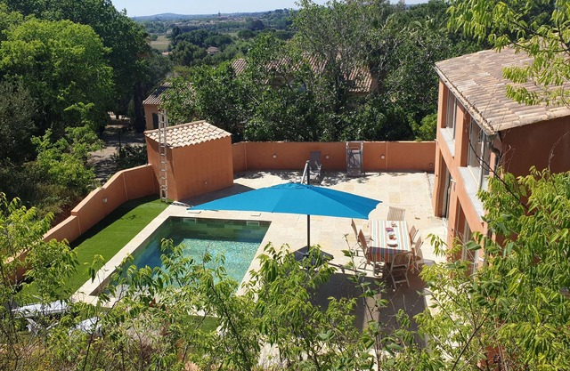 Villa Michèle, RARE! an estate on the heights of Pézenas, in the countryside