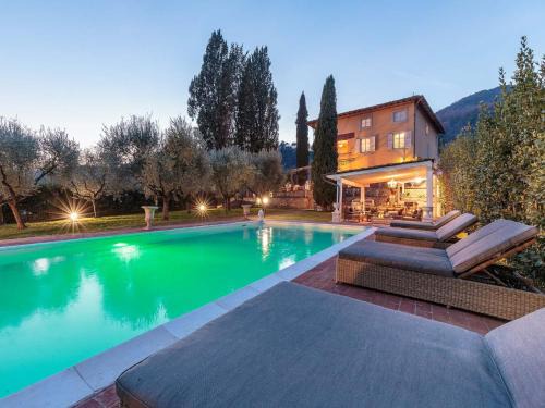 Villa near Lucca with Private Pool