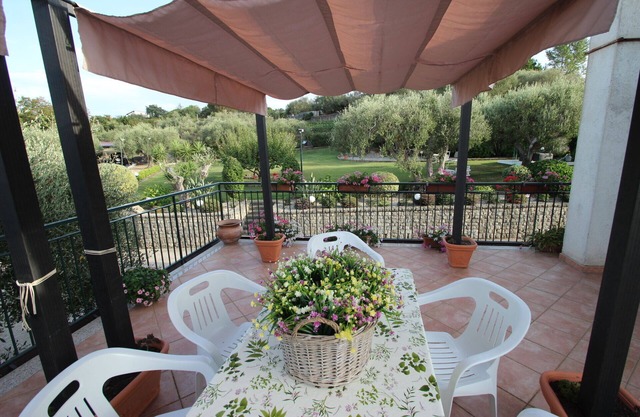 Villa Nino Petrelli 1 Floor with pool and private parking