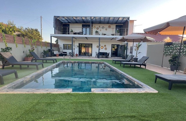 Villa 'Olivia Estate' with Private Pool, Wi-Fi and Air Conditioning