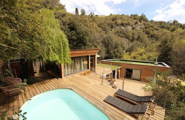 Villa on middle of a natural park, EZE