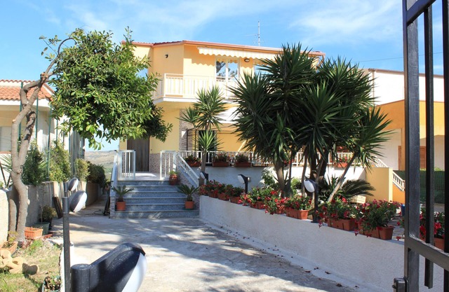 Villa Orchidea + Garden + parking and motorcycle parking + all the comforts