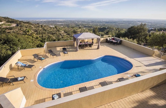 Villa Panoramica | 5 Bedrooms | Panoramic Views | Estói