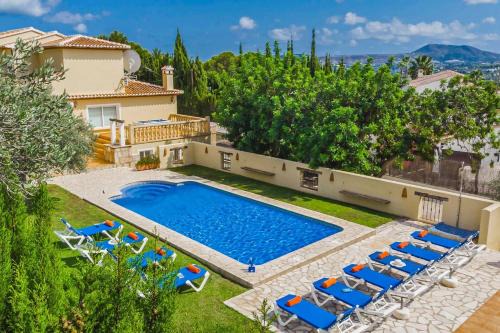 Villa Pascualita by Villa Plus