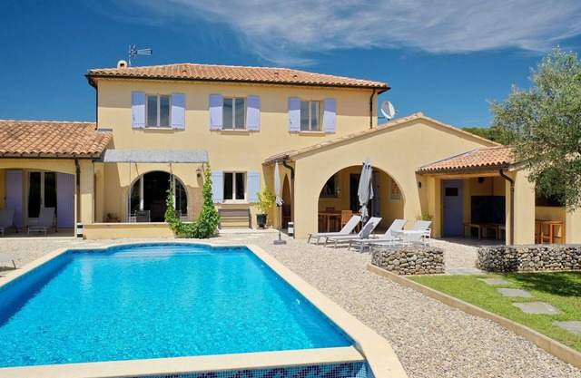 VILLA PENARD VAISON LA ROMAINE