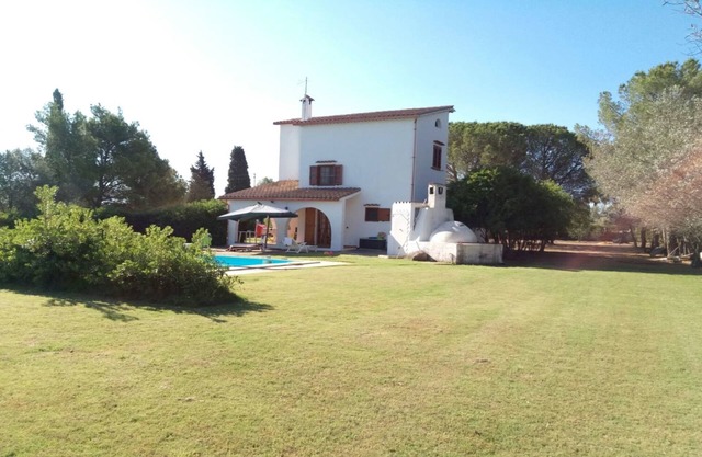 Villa Pepa S'abuleu, detached villa with garden and swimming pool.