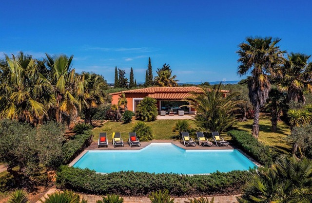 Villa Pineta 6, Emma Villas