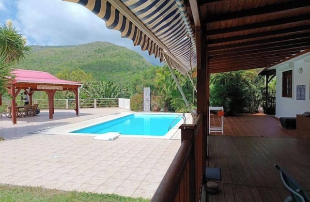 Villa Piscine, Solarium Avec Carbet, vue mer et Montagne. Animaux Acceptés