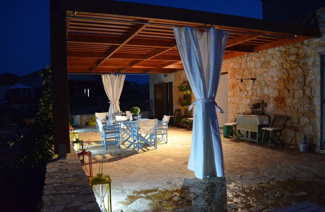 Villa Romanza beach front