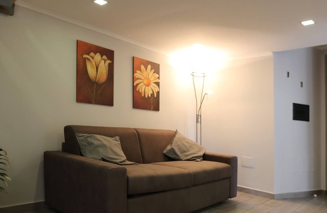 VILLA ROSA - Apartment n. 3 "VIOLA" (4 beds):