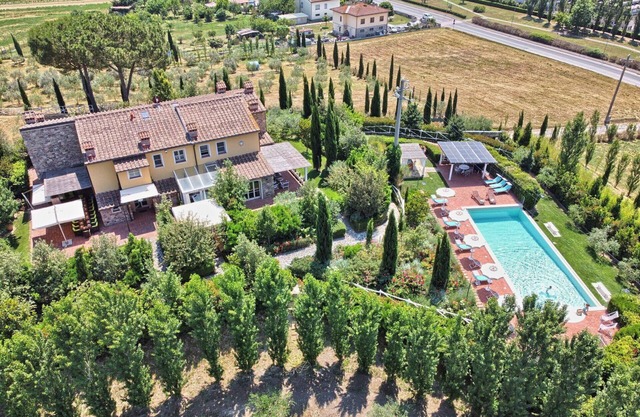Villa San Gerbero amazing villa casale with p/pool and jacuzzi bath