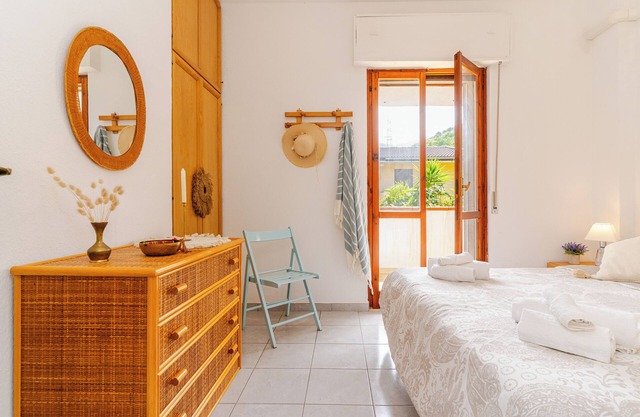 Villa see view - 5min walk to the beach