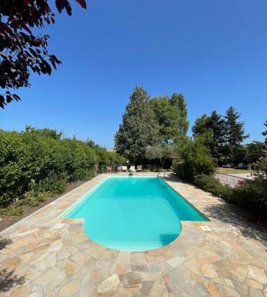 Villa Serena, con piscina, giardino, vicino al mare