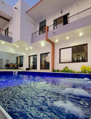 Villa Serenity Yenne