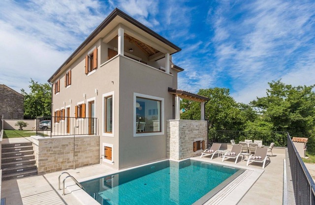 Villa Skarline in Baredine