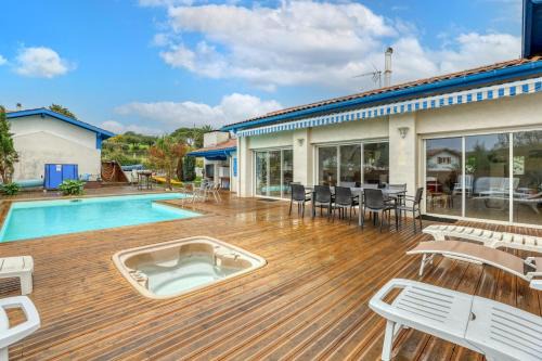 Villa spacieuse à Bidart avec piscine privée 330 m²