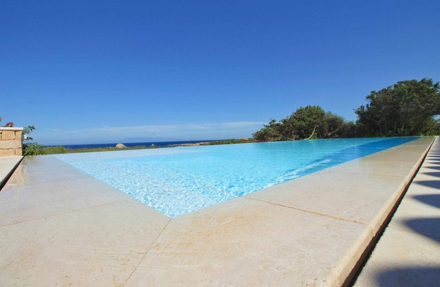 Villa Sunrise Lux - with Infinity pool