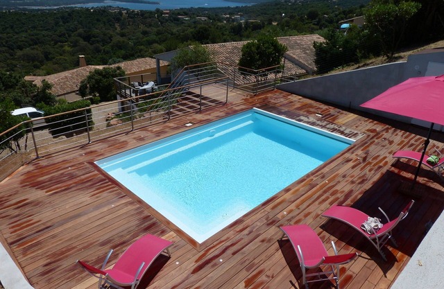 Villa swimming pool panoramic sea view, quiet environment