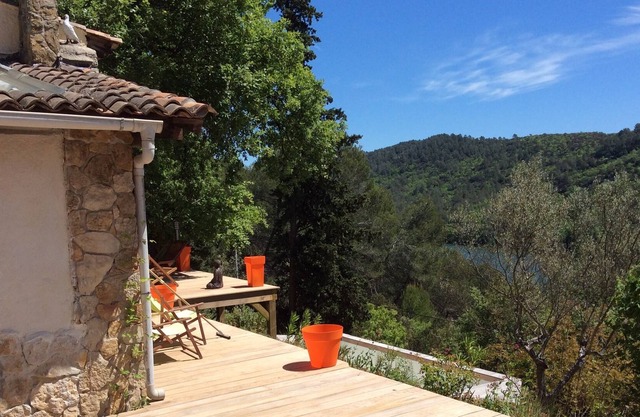 Villa TESS Provence by Nature Hiking Golf Fishing Rest Sun all year round