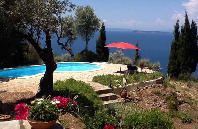Villa Thalia,private pool, located between Palio Klima and Glossa, Skopelos