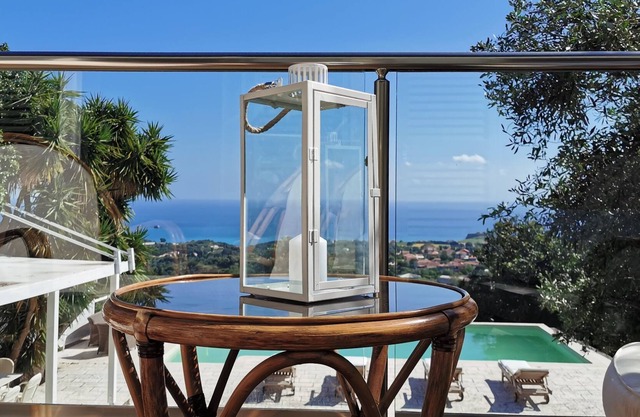 ★Villa Theresia - Luxury Pool Villa w 180º Views