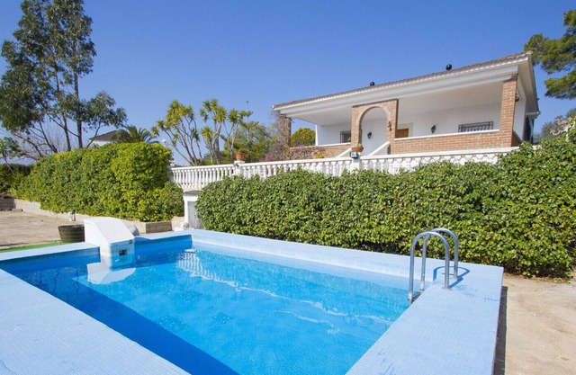Villa Tortosa, only 20km to Costa Dorada beaches!