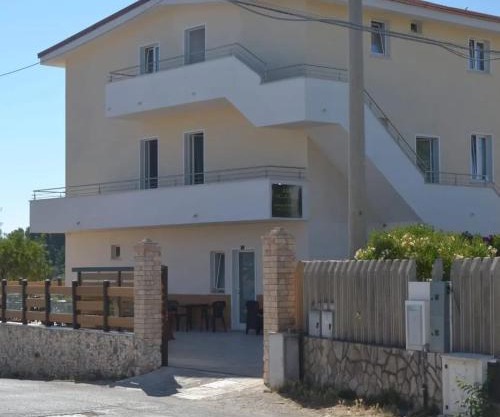Villa Uria monolocali con e senza angolo cottura