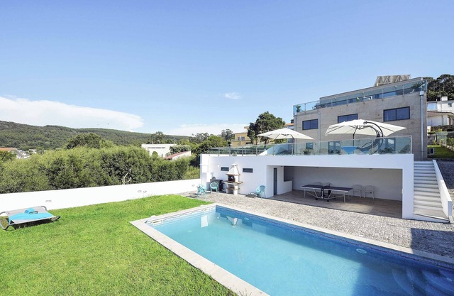 Villa Vista Insua - Four Bedroom Villa, Sleeps 10