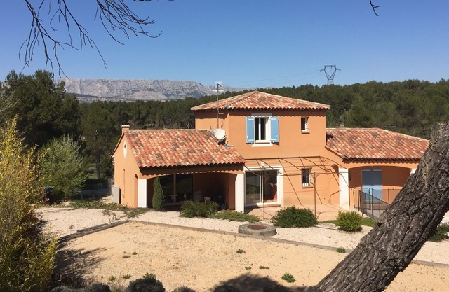 VILLA WITH POOL 8 PERS 190m² 4 BEDROOMS near the Golf