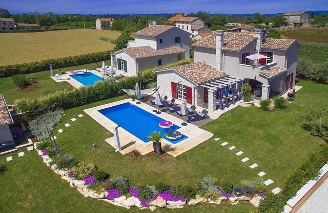 Villa with pool in Istria near Vižinada with 3 bedrooms and outdoor fireplace