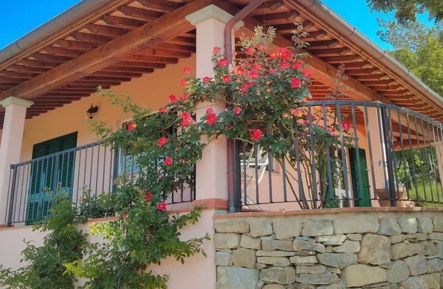 Villa with swimming pool near Arezzo Tuscany