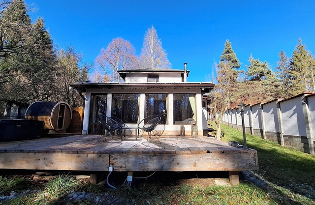 Villa Yarema Mountain Relax with Hot Jacuzzi & Sauna