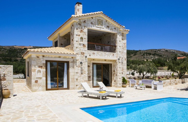 Villa Ydria, Your Ideal Choice for Relaxing Holidays in Kefalonia