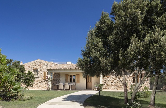 Villa 'Zolo' with Sea View, Wi-Fi and Air Conditioning