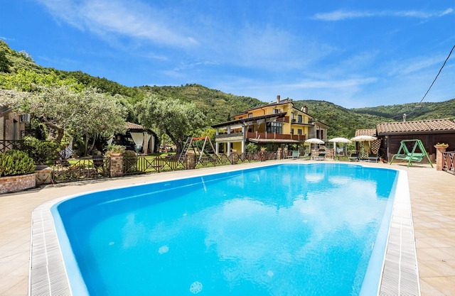 Vineyard Dépendance With Shared Pool, Casal Velino, Italy