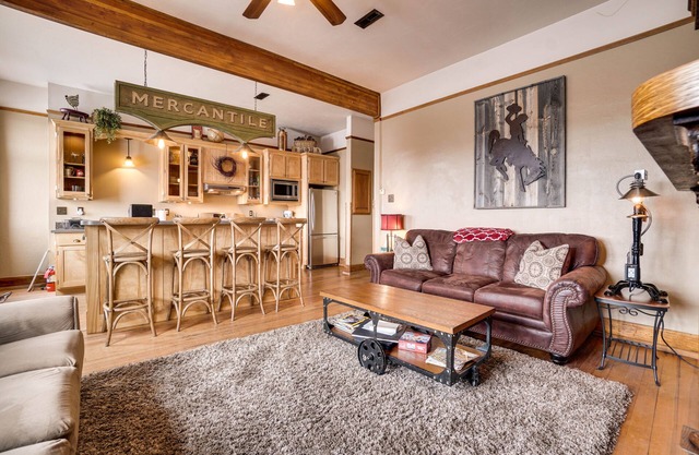 Vintage Downtown Laramie Apartment w/Deck!