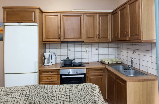 Vironas Delight 1Bd Apt w Lovely Balcony