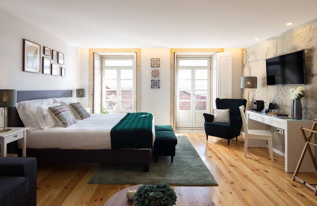 Virtudes City Lofts - Suite with Balcony - View over the river