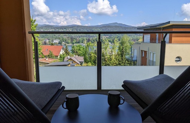 Vista Bahía, Apartment in Velden with amazing views and lake access
